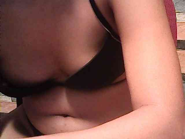 HornyNica webcam