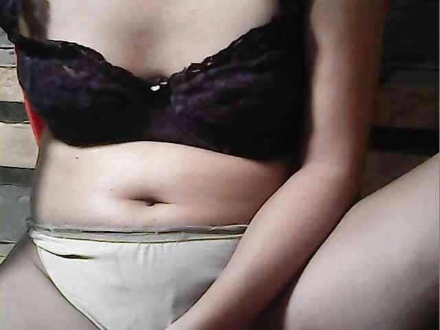 HornyNica webcam