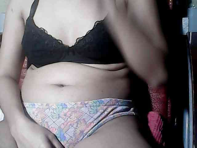 HornyNica webcam