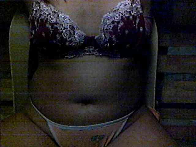 HornyNica webcam