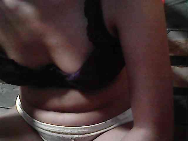 HornyNica webcam