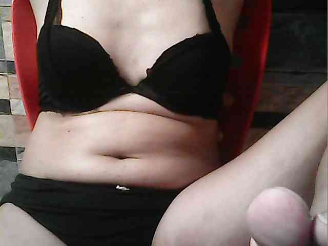 HornyNica webcam