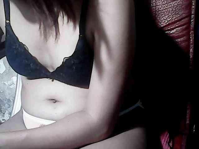 HornyNica webcam