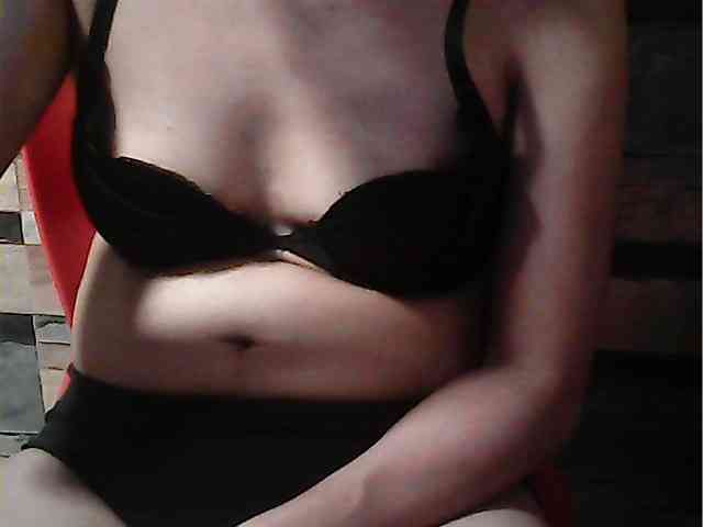 flowerhairypinay Live Webcam on BongaCams