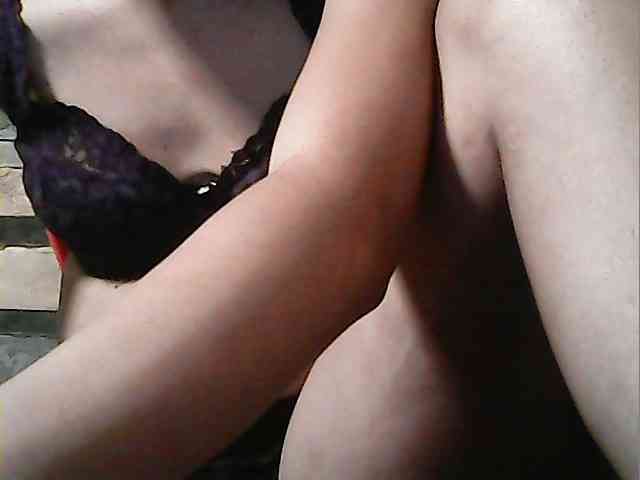 HornyNica webcam