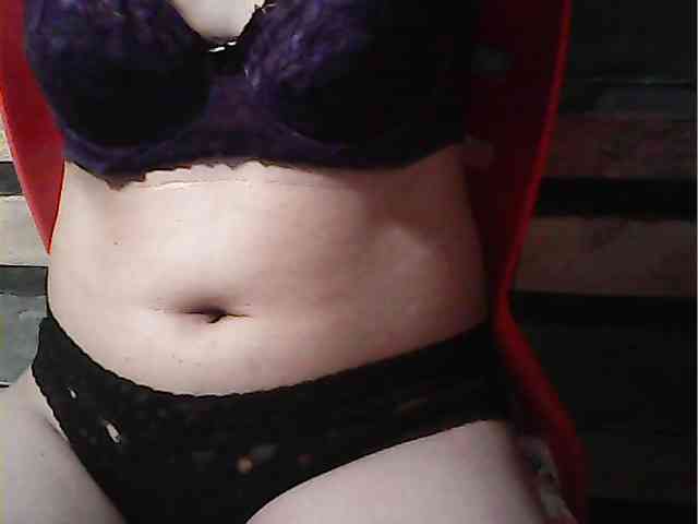 HornyNica webcam
