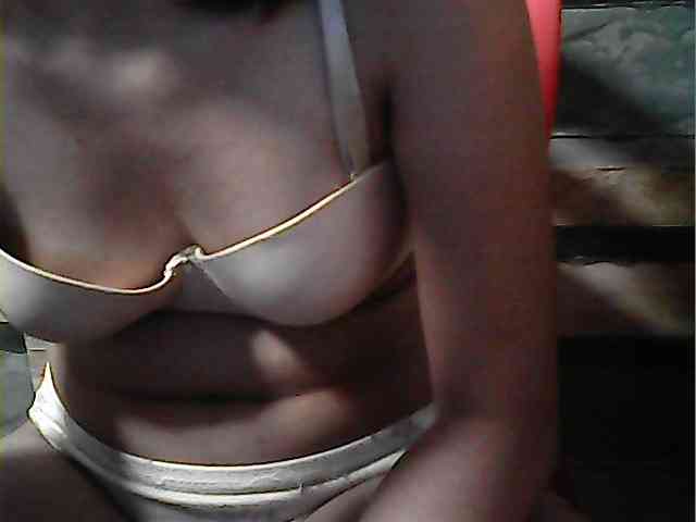 HornyNica webcam
