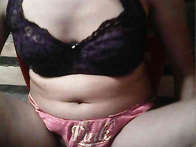 HornyNica webcam