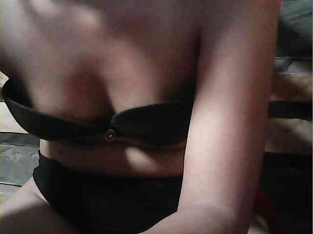 HornyNica webcam