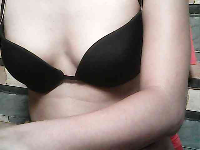 flowerhairypinay Live Webcam on BongaCams
