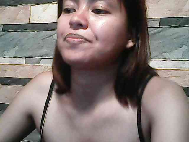 flowerhairypinay Live Webcam on BongaCams