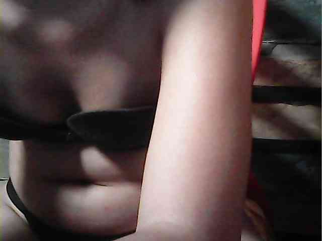 HornyNica webcam