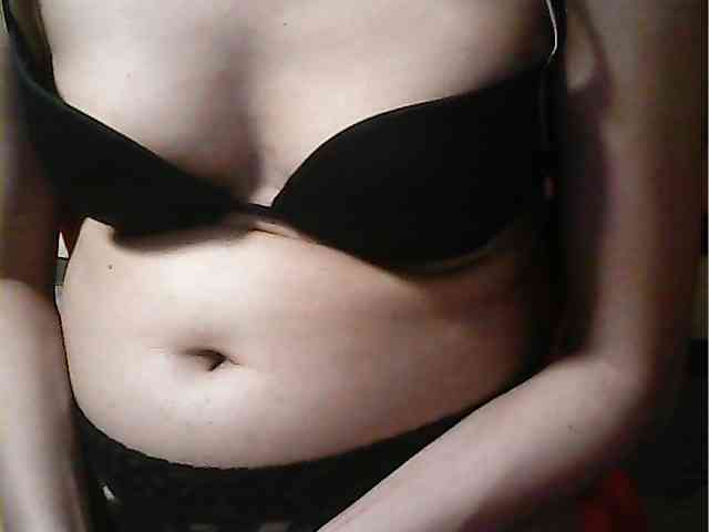 HornyNica webcam
