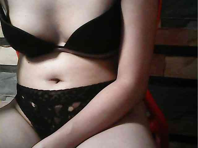 HornyNica webcam