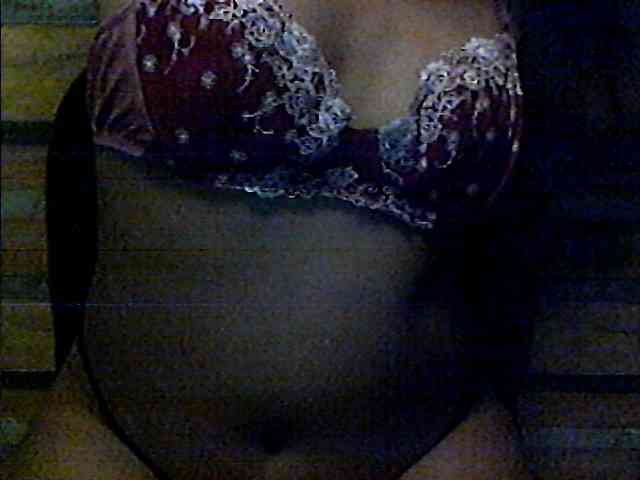 HornyNica webcam