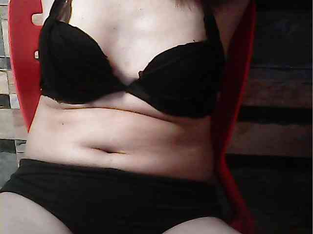 flowerhairypinay Live Webcam on BongaCams