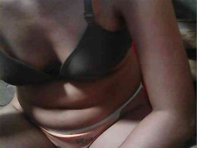 HornyNica webcam