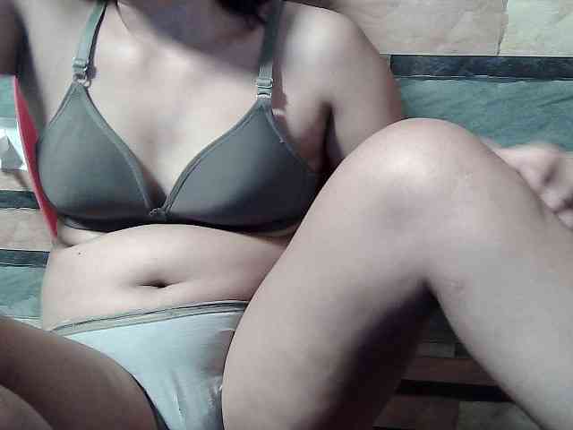 HornyNica webcam