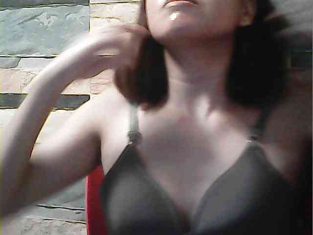 HornyNica webcam