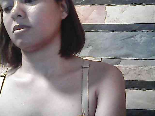HornyNica webcam
