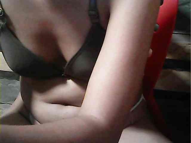 HornyNica webcam