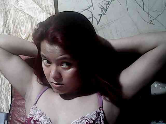 HornyNica webcam