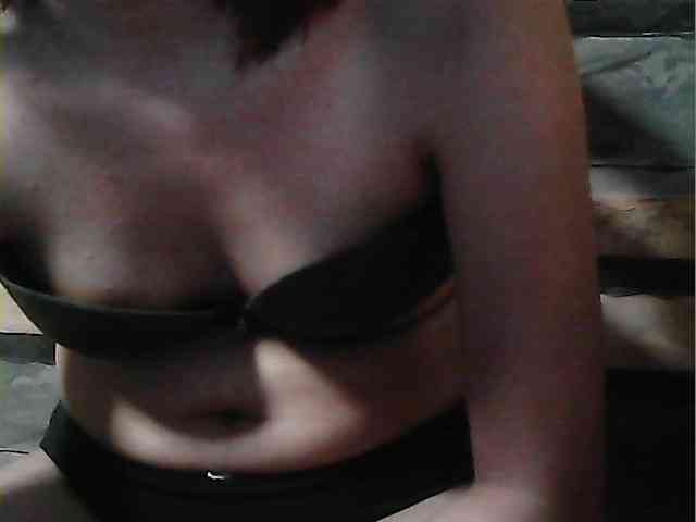 HornyNica webcam