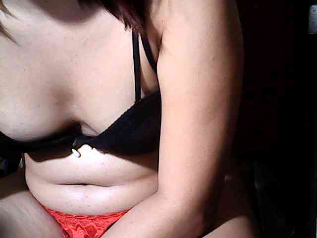 HornyNica webcam