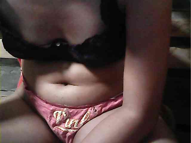 HornyNica webcam