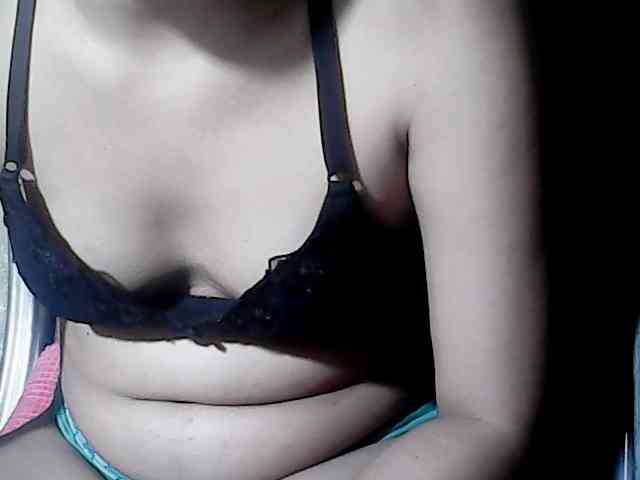 HornyNica webcam