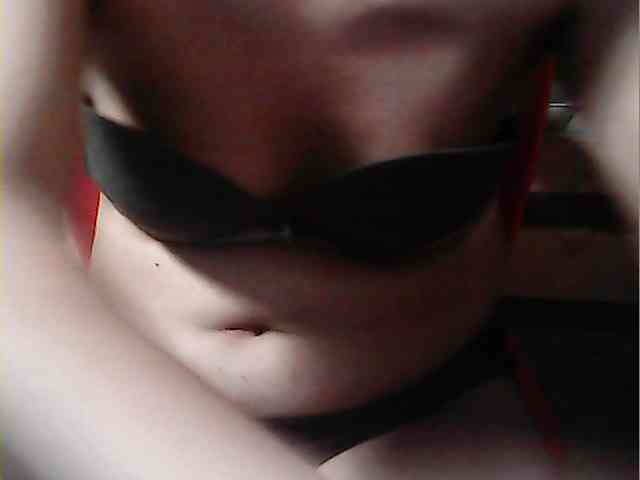 HornyNica webcam