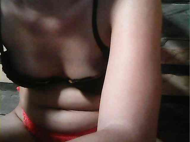 HornyNica webcam