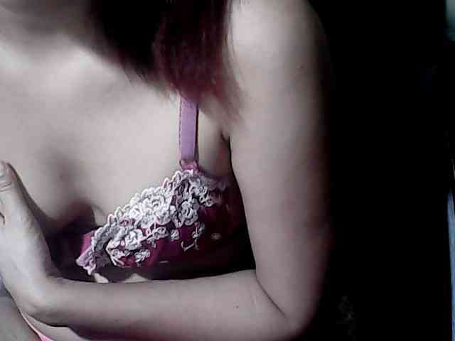 HornyNica webcam