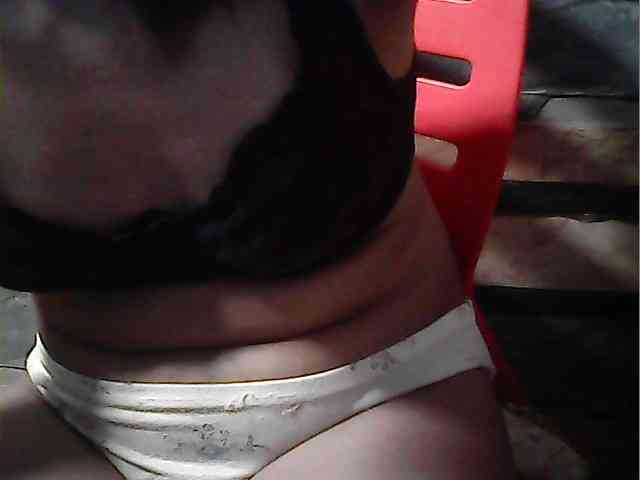 HornyNica webcam