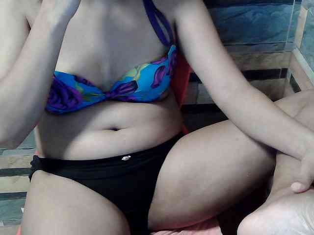 HornyNica webcam