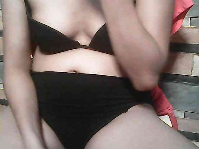 HornyNica webcam