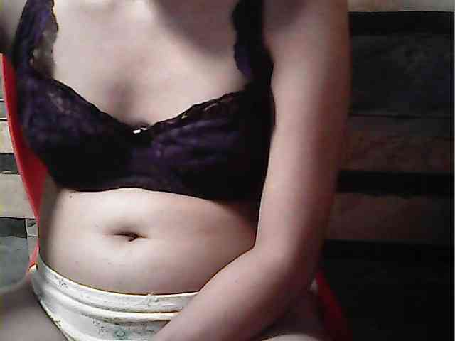 HornyNica webcam