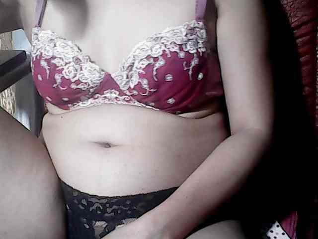 HornyNica webcam