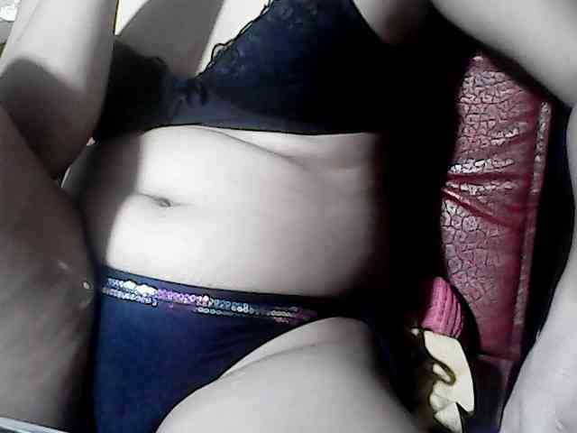 HornyNica webcam