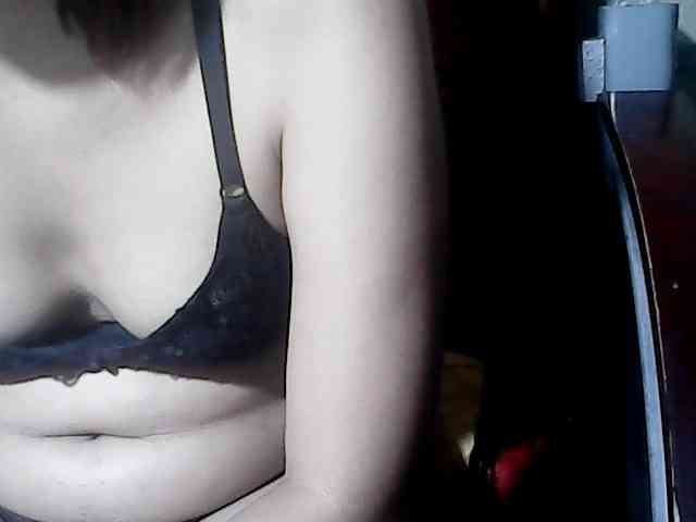 HornyNica webcam