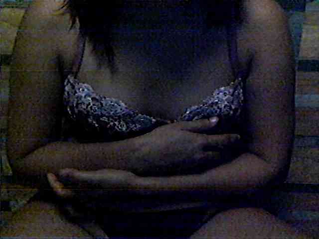 HornyNica webcam