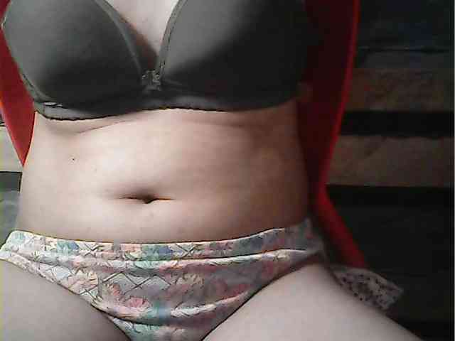 HornyNica webcam