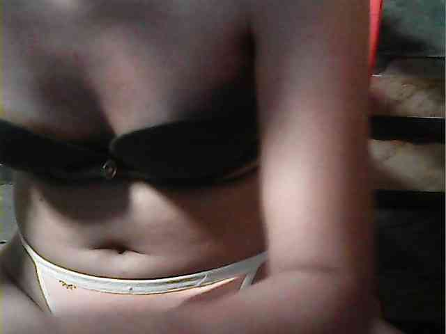 HornyNica webcam