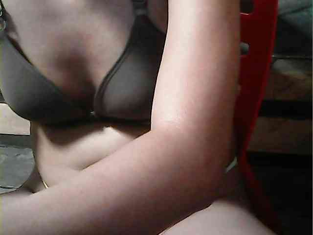 HornyNica webcam