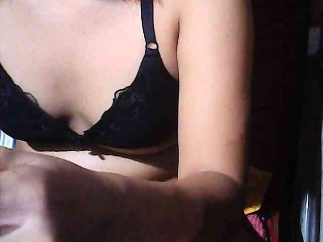 HornyNica webcam