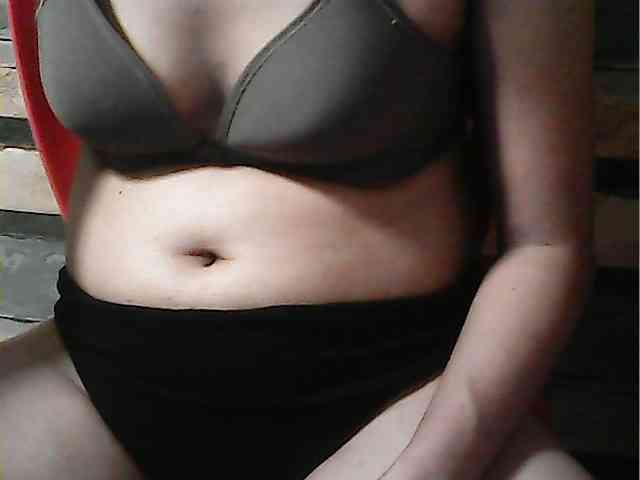 HornyNica webcam