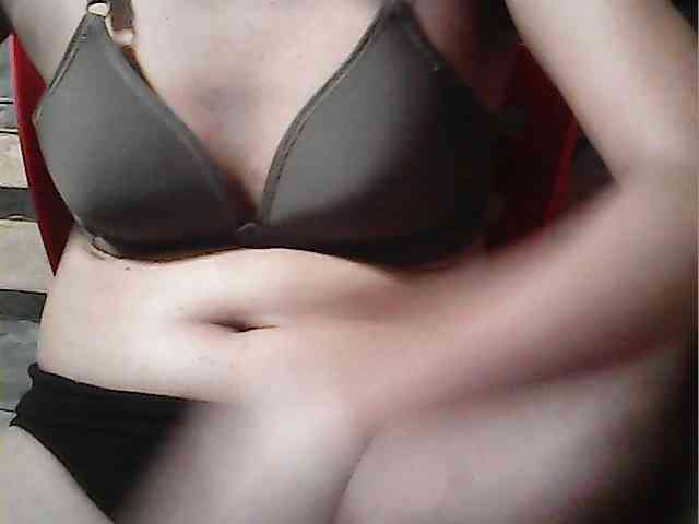 HornyNica webcam