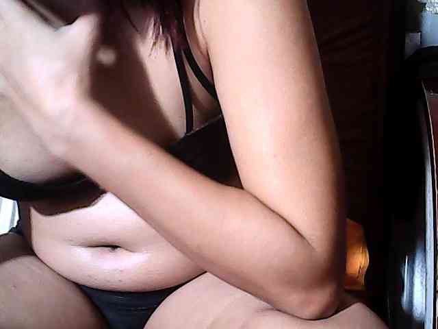 HornyNica webcam