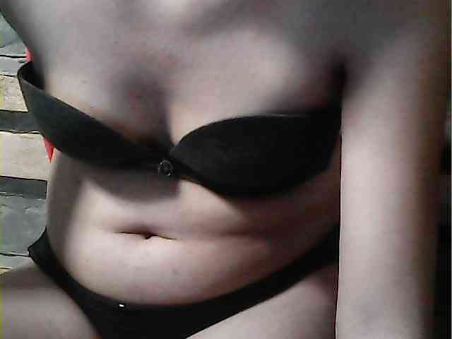 HornyNica webcam