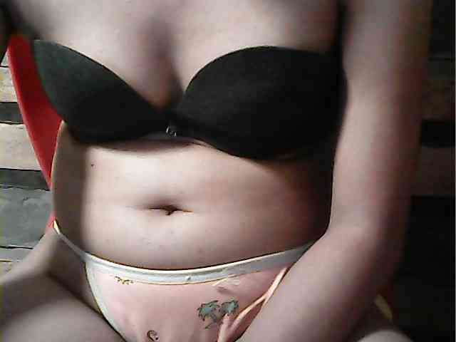 HornyNica webcam